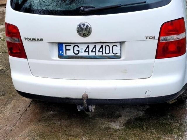 Белый Фольксваген Туран, объемом двигателя 2 л и пробегом 578 тыс. км за 2000 $, фото 3 на Automoto.ua