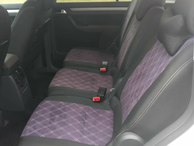 Белый Фольксваген Туран, объемом двигателя 1.4 л и пробегом 160 тыс. км за 7500 $, фото 5 на Automoto.ua