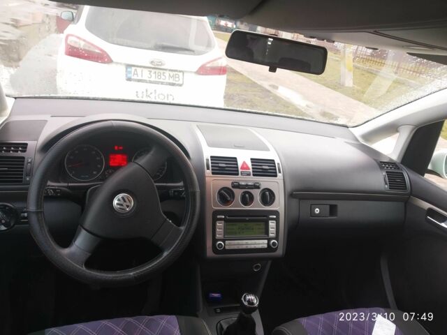 Белый Фольксваген Туран, объемом двигателя 1.4 л и пробегом 160 тыс. км за 7500 $, фото 14 на Automoto.ua