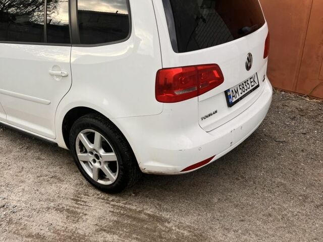 Білий Фольксваген Туран, об'ємом двигуна 1.6 л та пробігом 360 тис. км за 8700 $, фото 4 на Automoto.ua