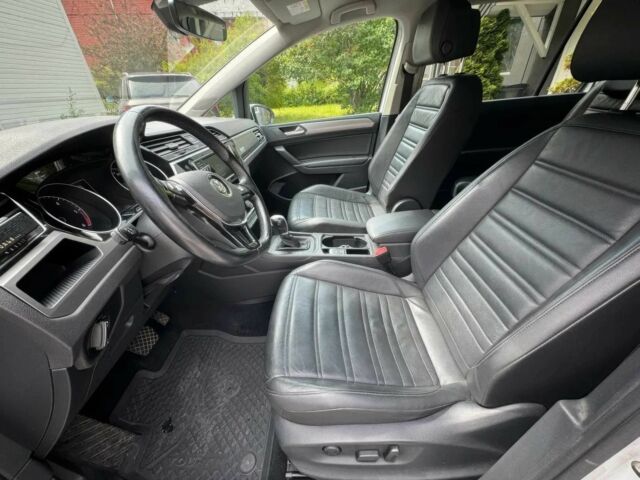 Белый Фольксваген Туран, объемом двигателя 2 л и пробегом 74 тыс. км за 5600 $, фото 6 на Automoto.ua