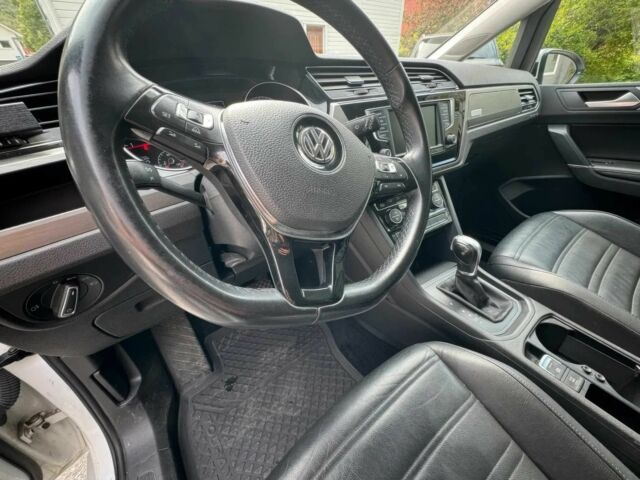 Белый Фольксваген Туран, объемом двигателя 2 л и пробегом 74 тыс. км за 5600 $, фото 7 на Automoto.ua