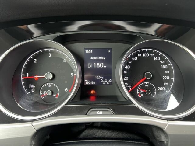 Белый Фольксваген Туран, объемом двигателя 2 л и пробегом 190 тыс. км за 18300 $, фото 4 на Automoto.ua