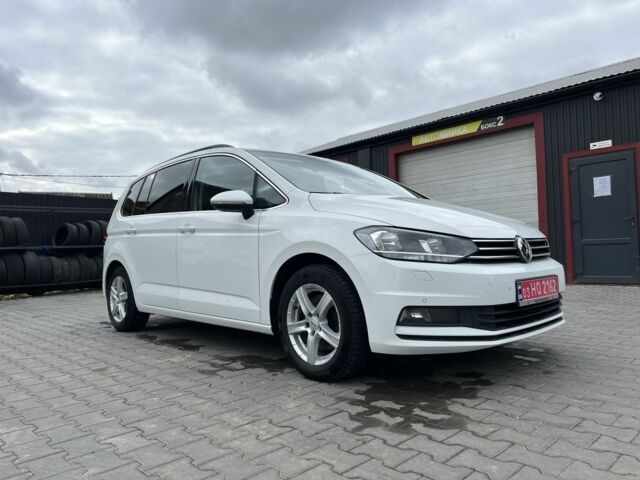 Белый Фольксваген Туран, объемом двигателя 2 л и пробегом 190 тыс. км за 18300 $, фото 1 на Automoto.ua