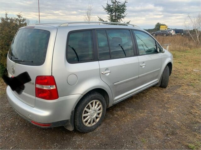 Бежевый Фольксваген Туран, объемом двигателя 1.6 л и пробегом 360 тыс. км за 2000 $, фото 3 на Automoto.ua