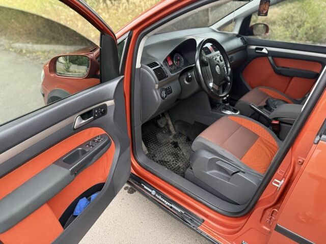 Бежевый Фольксваген Туран, объемом двигателя 1.4 л и пробегом 230 тыс. км за 5999 $, фото 9 на Automoto.ua