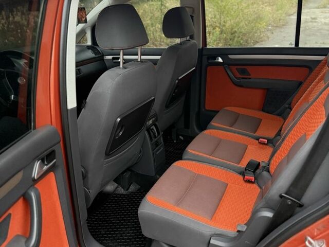 Бежевый Фольксваген Туран, объемом двигателя 1.4 л и пробегом 230 тыс. км за 5999 $, фото 8 на Automoto.ua