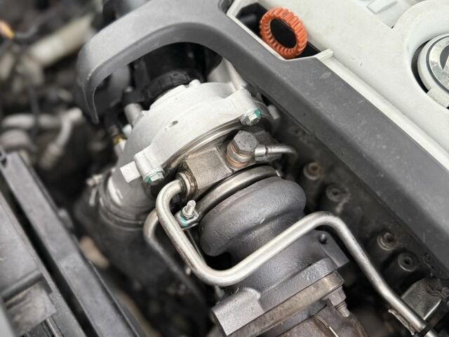 Бежевый Фольксваген Туран, объемом двигателя 1.4 л и пробегом 230 тыс. км за 5999 $, фото 13 на Automoto.ua