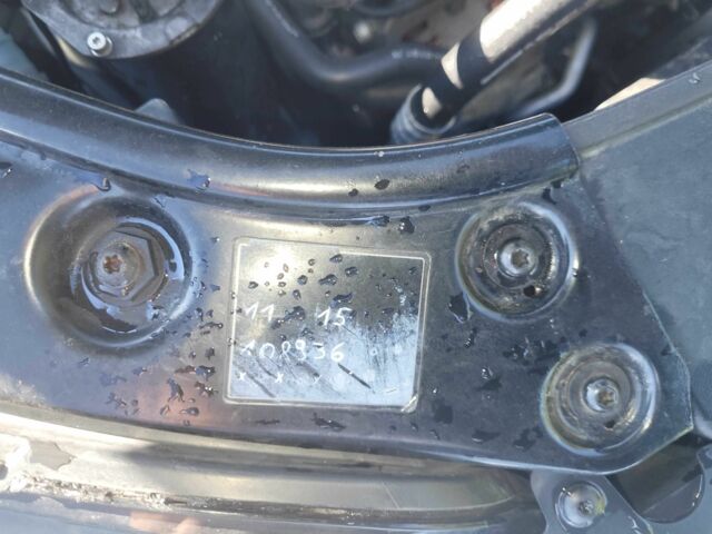 Бежевый Фольксваген Туран, объемом двигателя 1.6 л и пробегом 235 тыс. км за 9933 $, фото 2 на Automoto.ua