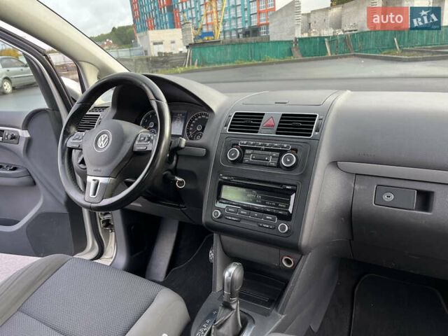 Бежевий Фольксваген Туран, об'ємом двигуна 1.4 л та пробігом 258 тис. км за 7400 $, фото 34 на Automoto.ua
