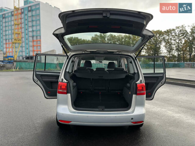 Бежевий Фольксваген Туран, об'ємом двигуна 1.4 л та пробігом 258 тис. км за 7400 $, фото 19 на Automoto.ua