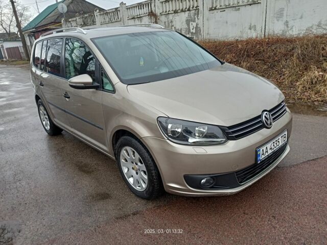 Бежевый Фольксваген Туран, объемом двигателя 1.4 л и пробегом 197 тыс. км за 7400 $, фото 1 на Automoto.ua