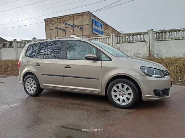 Бежевый Фольксваген Туран, объемом двигателя 1.4 л и пробегом 197 тыс. км за 7400 $, фото 2 на Automoto.ua