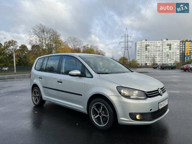 Бежевий Фольксваген Туран, об'ємом двигуна 1.4 л та пробігом 258 тис. км за 7400 $, фото 3 на Automoto.ua