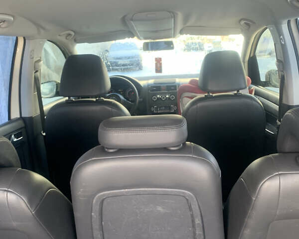 Бежевий Фольксваген Туран, об'ємом двигуна 1.6 л та пробігом 240 тис. км за 7000 $, фото 4 на Automoto.ua