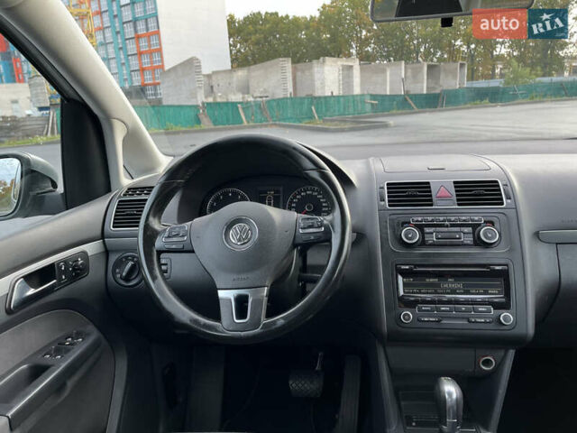 Бежевий Фольксваген Туран, об'ємом двигуна 1.4 л та пробігом 258 тис. км за 7400 $, фото 39 на Automoto.ua