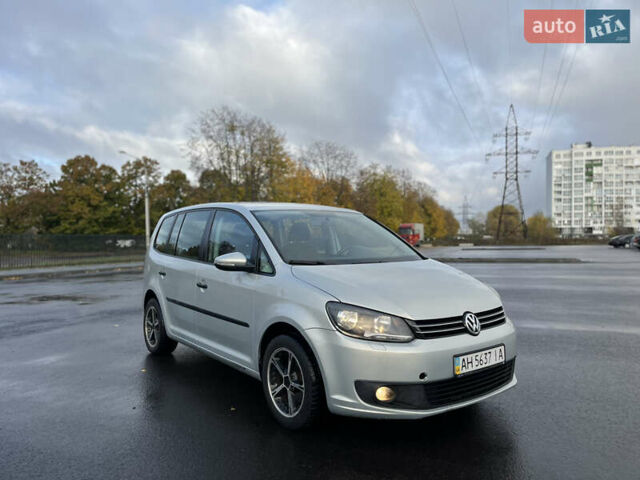 Бежевый Фольксваген Туран, объемом двигателя 1.4 л и пробегом 258 тыс. км за 7800 $, фото 1 на Automoto.ua