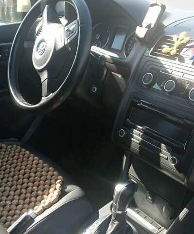 Бежевый Фольксваген Туран, объемом двигателя 1.97 л и пробегом 257 тыс. км за 9200 $, фото 15 на Automoto.ua