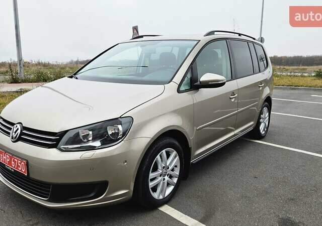 Бежевый Фольксваген Туран, объемом двигателя 2 л и пробегом 205 тыс. км за 12750 $, фото 5 на Automoto.ua