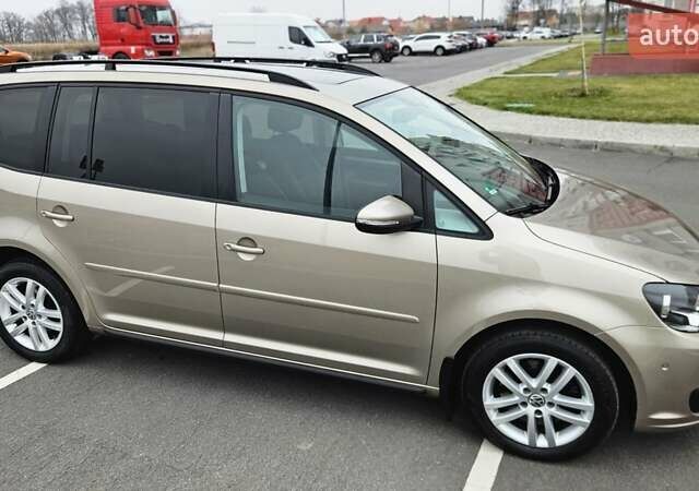 Бежевый Фольксваген Туран, объемом двигателя 2 л и пробегом 205 тыс. км за 12750 $, фото 11 на Automoto.ua