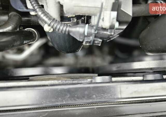 Бежевый Фольксваген Туран, объемом двигателя 2 л и пробегом 205 тыс. км за 12750 $, фото 63 на Automoto.ua