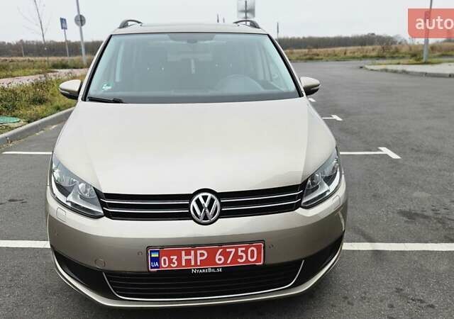 Бежевый Фольксваген Туран, объемом двигателя 2 л и пробегом 205 тыс. км за 12750 $, фото 3 на Automoto.ua