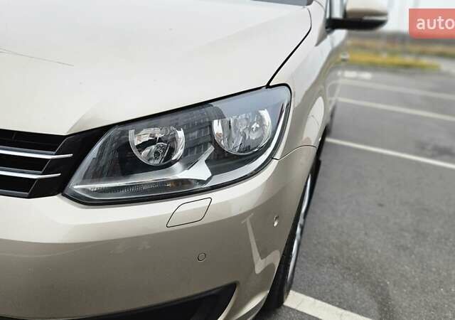 Бежевый Фольксваген Туран, объемом двигателя 2 л и пробегом 205 тыс. км за 12750 $, фото 31 на Automoto.ua