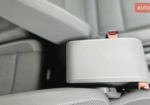 Бежевый Фольксваген Туран, объемом двигателя 2 л и пробегом 205 тыс. км за 12750 $, фото 58 на Automoto.ua