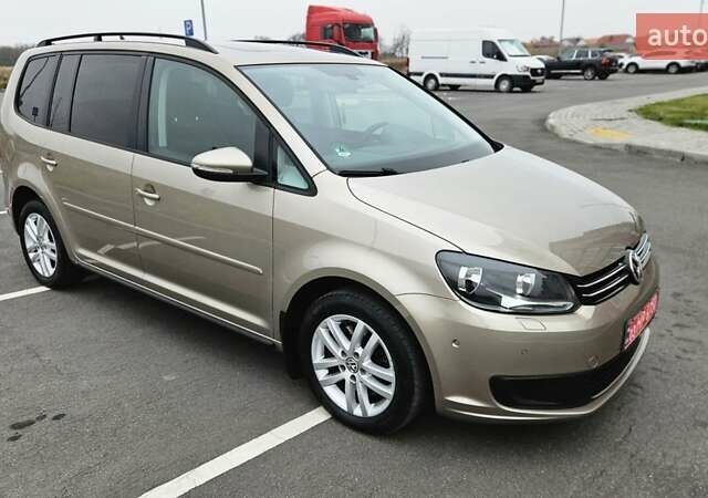 Бежевый Фольксваген Туран, объемом двигателя 2 л и пробегом 205 тыс. км за 12750 $, фото 9 на Automoto.ua
