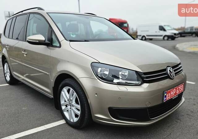 Бежевый Фольксваген Туран, объемом двигателя 2 л и пробегом 205 тыс. км за 12750 $, фото 7 на Automoto.ua