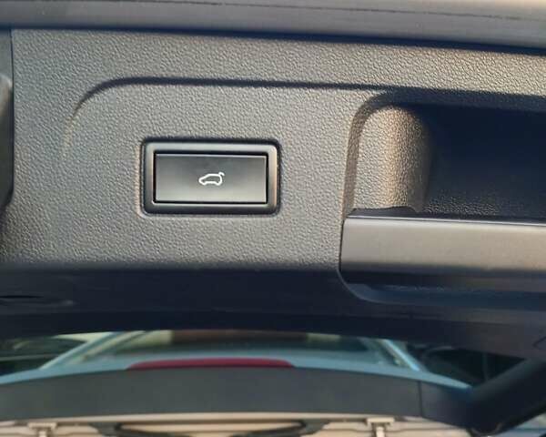 Бежевий Фольксваген Туран, об'ємом двигуна 2 л та пробігом 276 тис. км за 18300 $, фото 2 на Automoto.ua