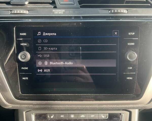 Бежевый Фольксваген Туран, объемом двигателя 1.97 л и пробегом 347 тыс. км за 12999 $, фото 8 на Automoto.ua