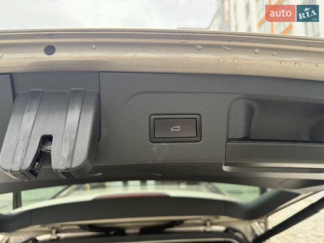 Бежевий Фольксваген Туран, об'ємом двигуна 1.6 л та пробігом 200 тис. км за 19800 $, фото 8 на Automoto.ua