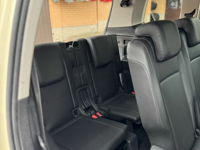 Бежевый Фольксваген Туран, объемом двигателя 0 л и пробегом 398 тыс. км за 13500 $, фото 5 на Automoto.ua