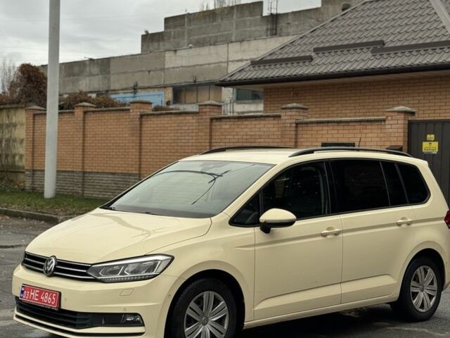 Бежевый Фольксваген Туран, объемом двигателя 0 л и пробегом 398 тыс. км за 13500 $, фото 1 на Automoto.ua