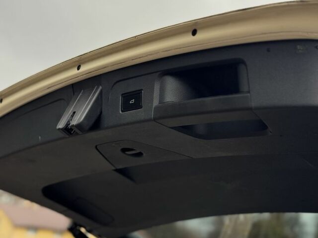 Бежевый Фольксваген Туран, объемом двигателя 0 л и пробегом 398 тыс. км за 13500 $, фото 7 на Automoto.ua