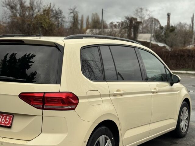 Бежевый Фольксваген Туран, объемом двигателя 0 л и пробегом 398 тыс. км за 13500 $, фото 3 на Automoto.ua