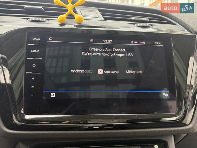 Бежевий Фольксваген Туран, об'ємом двигуна 1.6 л та пробігом 200 тис. км за 19800 $, фото 48 на Automoto.ua