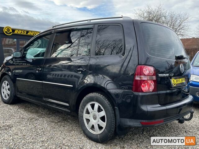 Черный Фольксваген Туран, объемом двигателя 1.9 л и пробегом 332 тыс. км за 6999 $, фото 3 на Automoto.ua