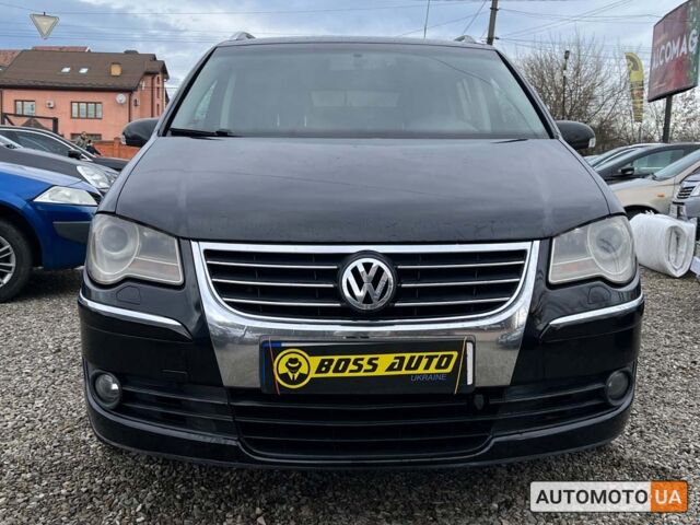 Черный Фольксваген Туран, объемом двигателя 1.9 л и пробегом 332 тыс. км за 6999 $, фото 1 на Automoto.ua
