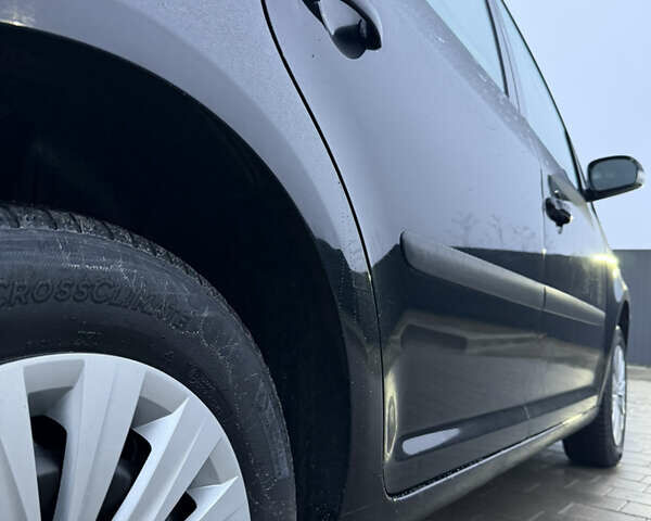 Чорний Фольксваген Туран, об'ємом двигуна 1.6 л та пробігом 290 тис. км за 5550 $, фото 9 на Automoto.ua