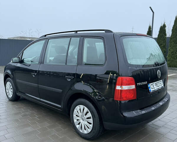 Чорний Фольксваген Туран, об'ємом двигуна 1.6 л та пробігом 290 тис. км за 5550 $, фото 2 на Automoto.ua
