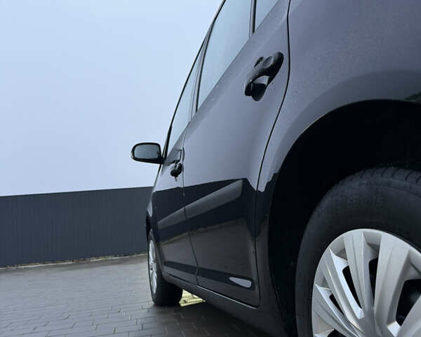 Чорний Фольксваген Туран, об'ємом двигуна 1.6 л та пробігом 290 тис. км за 5550 $, фото 10 на Automoto.ua