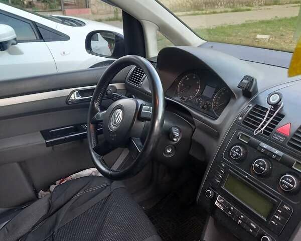 Чорний Фольксваген Туран, об'ємом двигуна 1.9 л та пробігом 340 тис. км за 6999 $, фото 13 на Automoto.ua