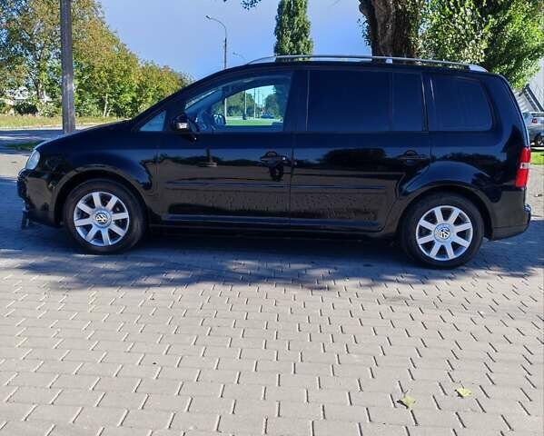 Чорний Фольксваген Туран, об'ємом двигуна 1.6 л та пробігом 190 тис. км за 5500 $, фото 6 на Automoto.ua
