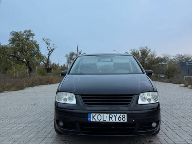 Черный Фольксваген Туран, объемом двигателя 0 л и пробегом 300 тыс. км за 2970 $, фото 2 на Automoto.ua