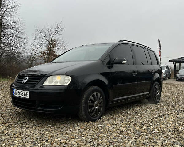 Черный Фольксваген Туран, объемом двигателя 1.6 л и пробегом 208 тыс. км за 5700 $, фото 17 на Automoto.ua