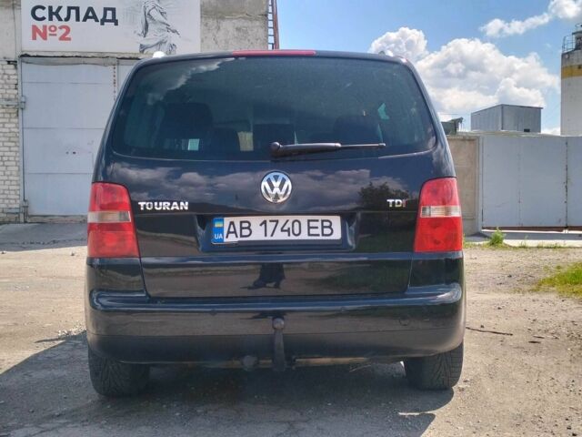 Черный Фольксваген Туран, объемом двигателя 2 л и пробегом 260 тыс. км за 6500 $, фото 4 на Automoto.ua