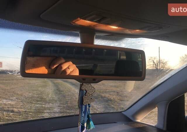 Черный Фольксваген Туран, объемом двигателя 1.97 л и пробегом 347 тыс. км за 5300 $, фото 5 на Automoto.ua