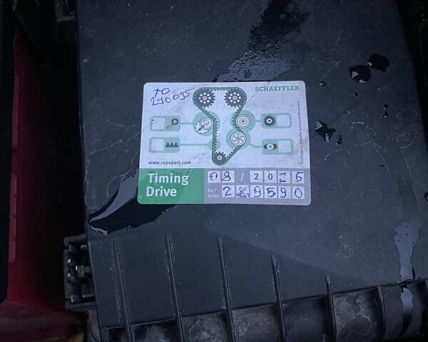 Черный Фольксваген Туран, объемом двигателя 1.97 л и пробегом 293 тыс. км за 5900 $, фото 14 на Automoto.ua